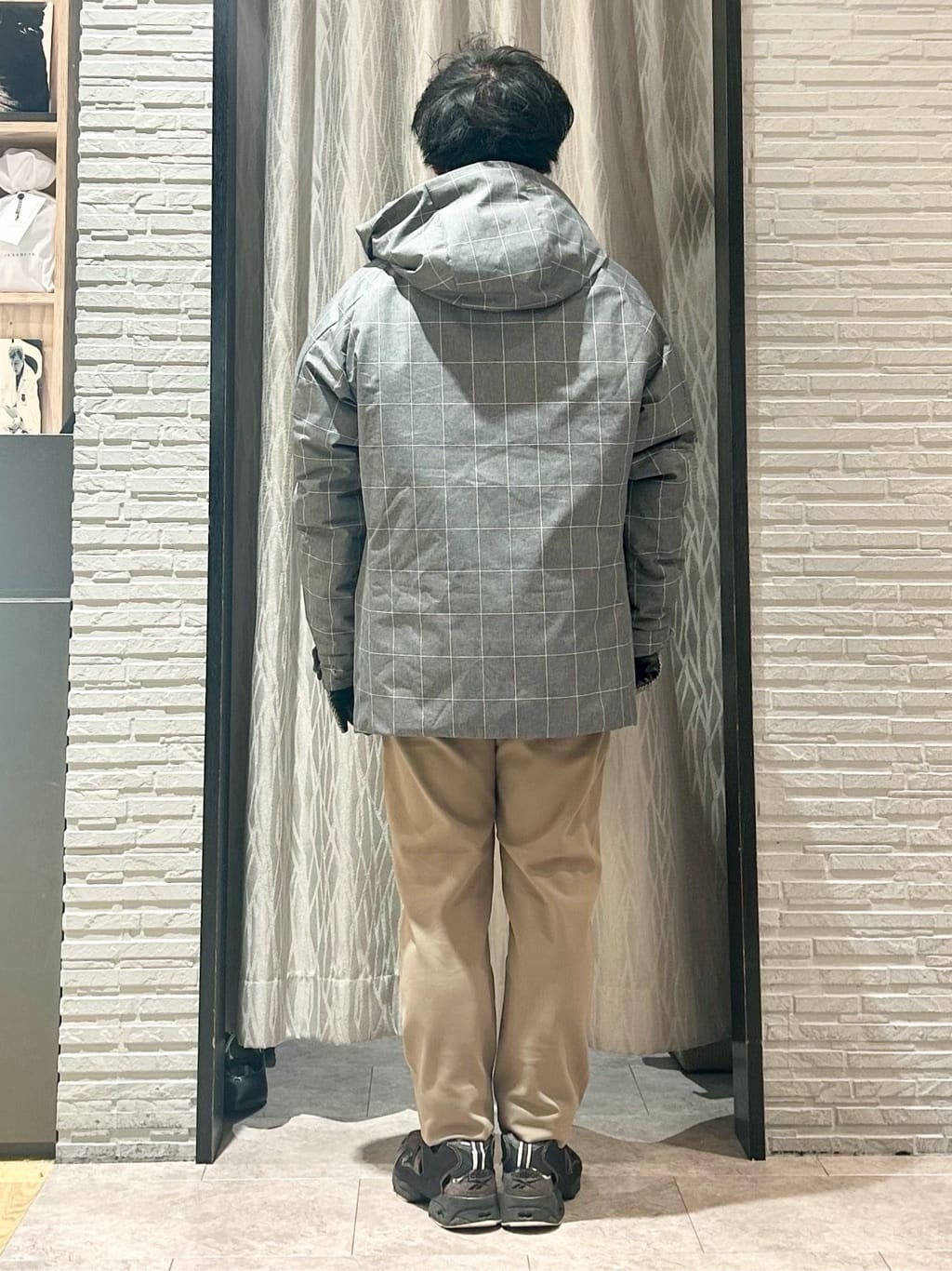 KENJI Iさんの「THE SHOP TK｜【軽くて、暖かい】SORONA／ソロナ 中綿ブルゾン 防風/軽量/洗濯機OK/フード脱着可」を使ったコーディネート