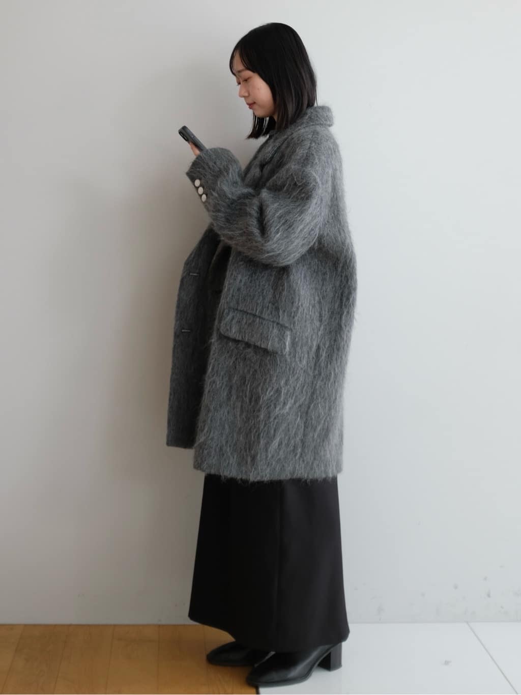 Kishimotoさんの「DRESSTERIOR｜シルクブレンドメリノウールリブプルオーバー」を使ったコーディネート
