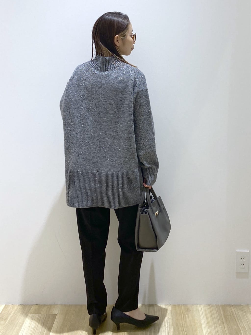 えりさんの「OPAQUE.CLIP｜ウォームタッチ イージーテーパードパンツ【洗濯機洗OK／ストレッチ】」を使ったコーディネート