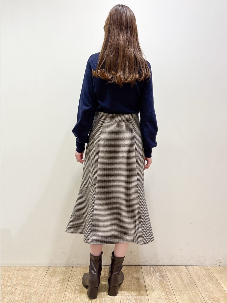 ayaさんの「index｜ラメスカラップビジューデザインニット【洗濯機OK】《6col／S～LL》」を使ったコーディネート