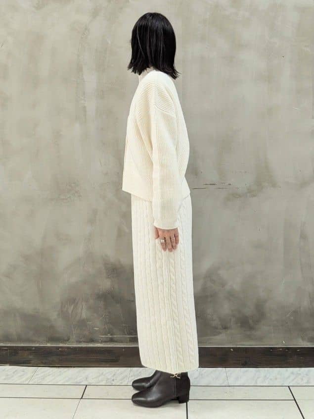 shioさんの「grove｜【SETITEM】オーバーサイズ畔カーディガン」を使ったコーディネート