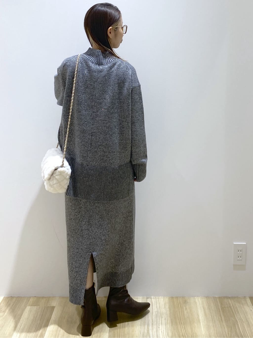 えりさんの「OPAQUE.CLIP｜ウォームタッチ イージーテーパードパンツ【洗濯機洗OK／ストレッチ】」を使ったコーディネート