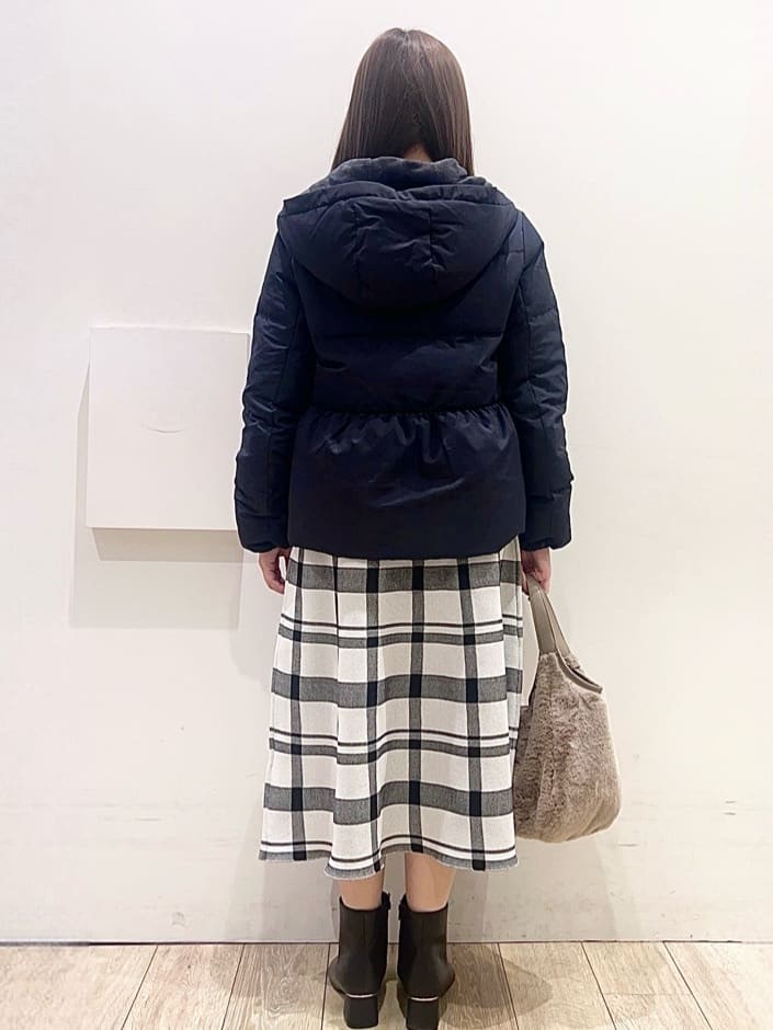 Ririさんの「index｜KAWADAダウンペプラムショートコート【撥水／洗濯機OK／静電気防止裏地】」を使ったコーディネート