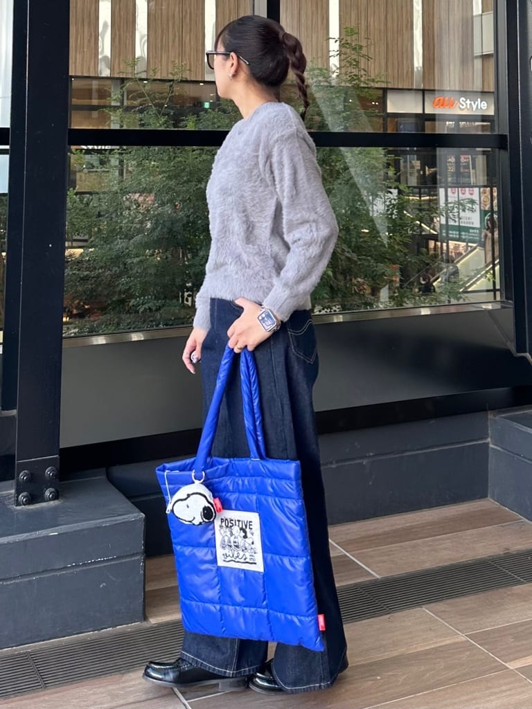 cottonさんの「THE SHOP TK｜【華やかで柔らか】ふわふわフェザーニット/洗える・前後2WAY」を使ったコーディネート
