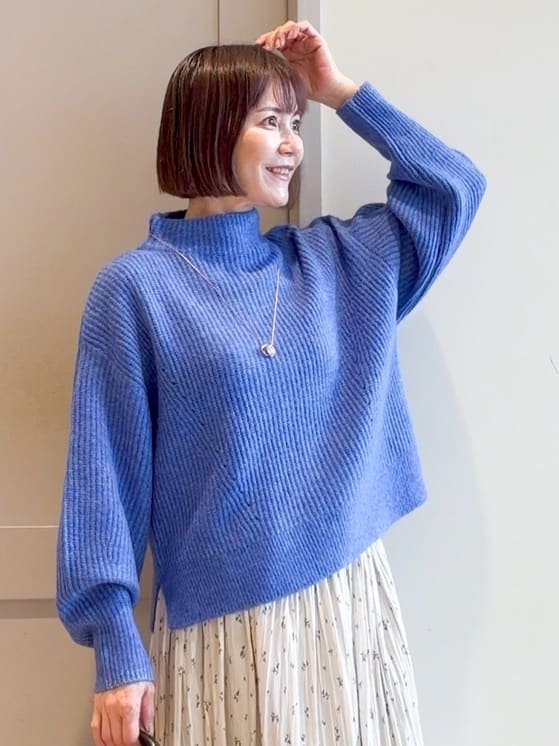 yamakoさんの「grove｜【洗える】ふんわりウール混ボトルネックニット」を使ったコーディネート