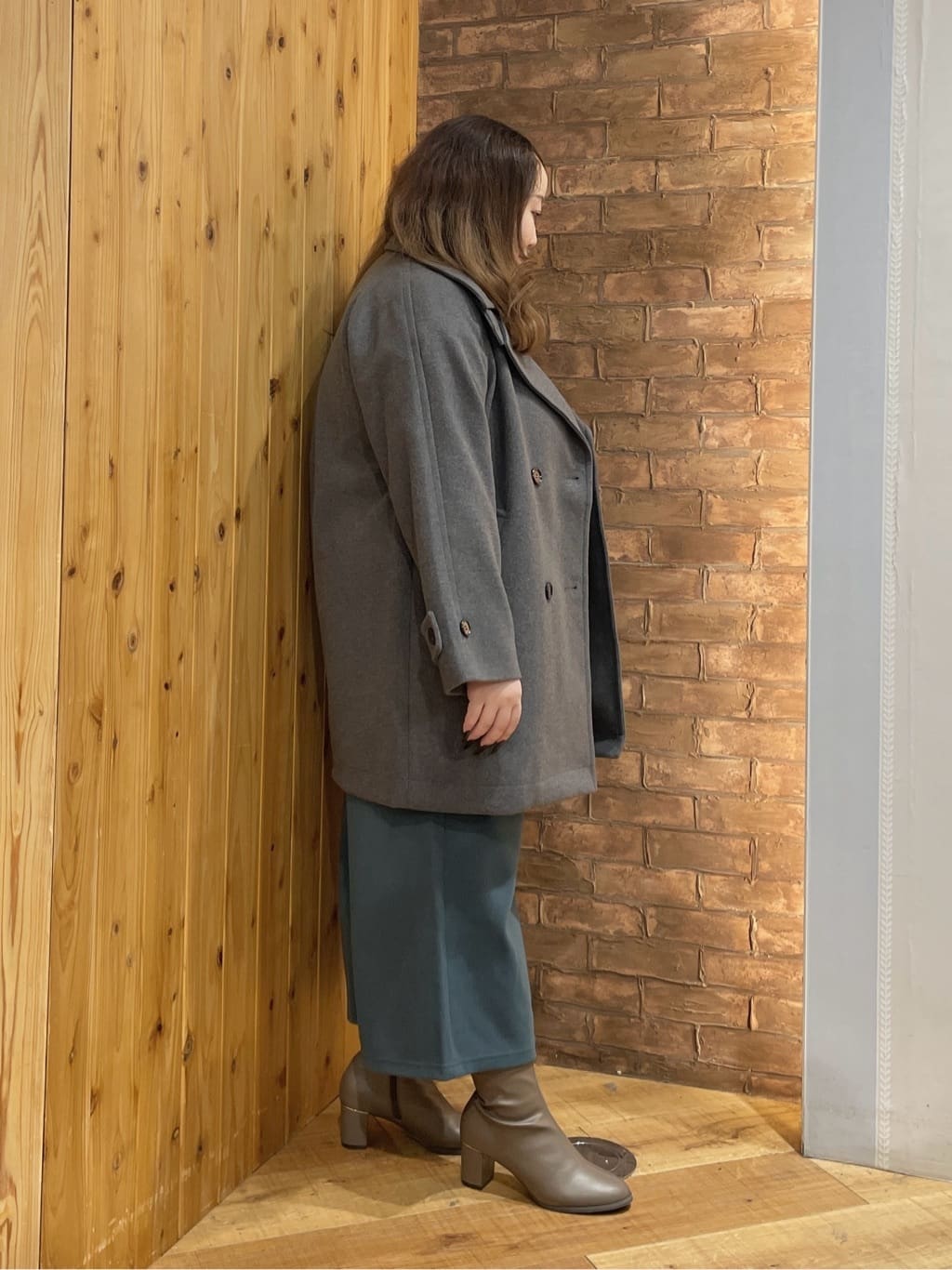 Risaさんの「SHOO･LA･RUE｜【洗濯機可】美脚見え あったか圧縮ニット ガウチョパンツ」を使ったコーディネート