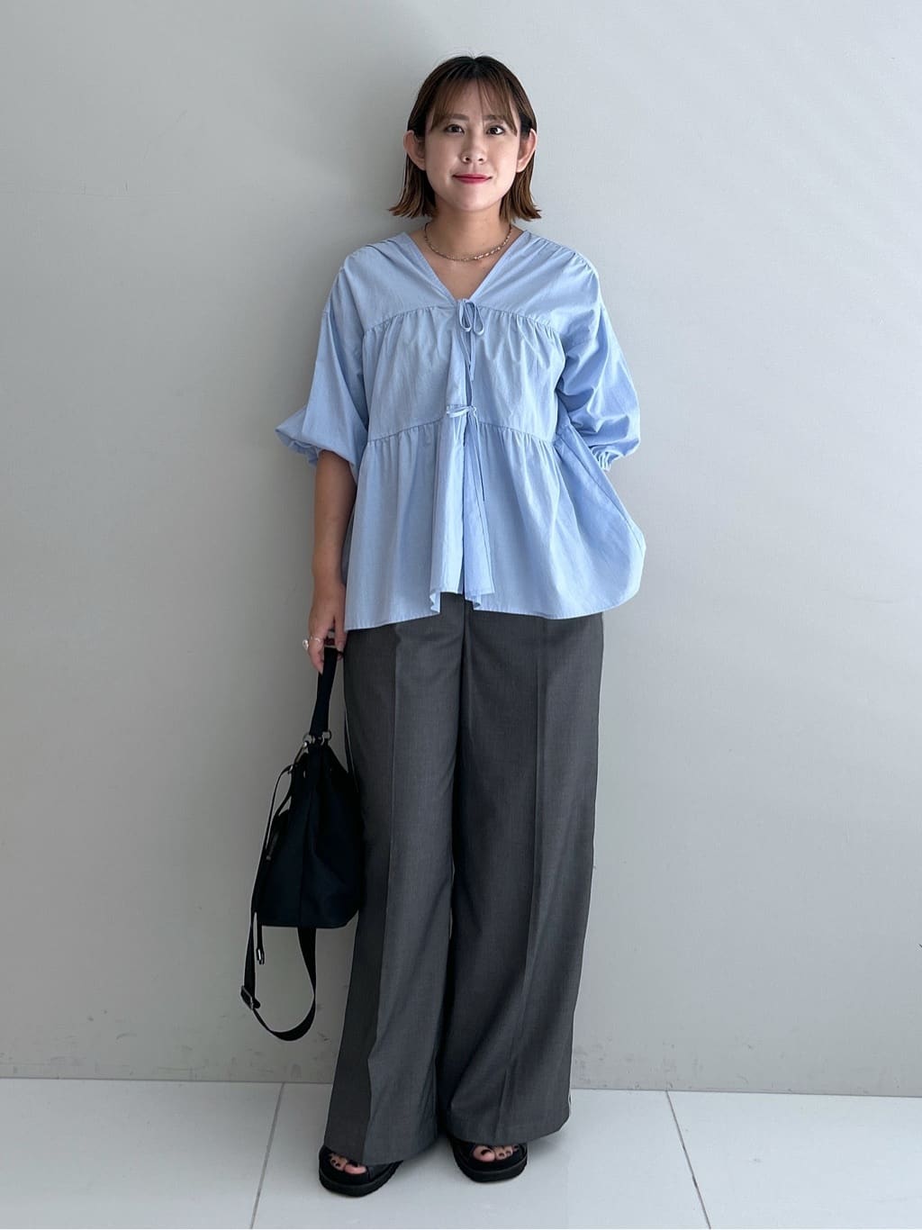 Hirokaさんの「Dessin｜【洗える】フロントリボン七分袖ブラウス」を使ったコーディネート