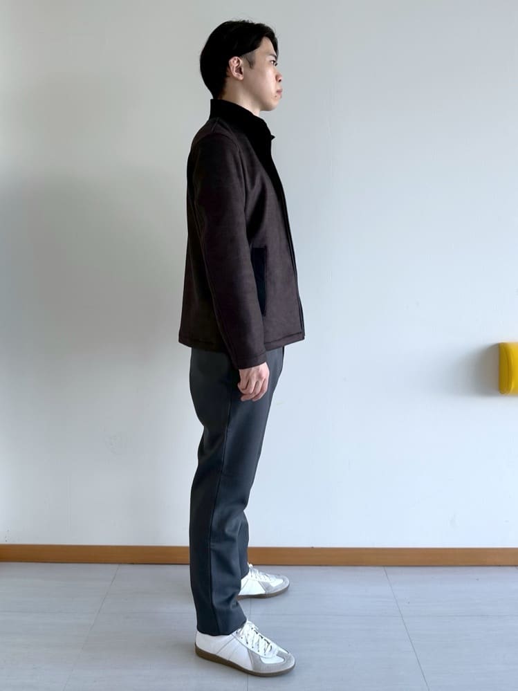 イッシーさんの「TAKEO KIKUCHI｜【JUST ONE LAYER】ダウンファブリック ジップアップ フード ブルゾン」を使ったコーディネート
