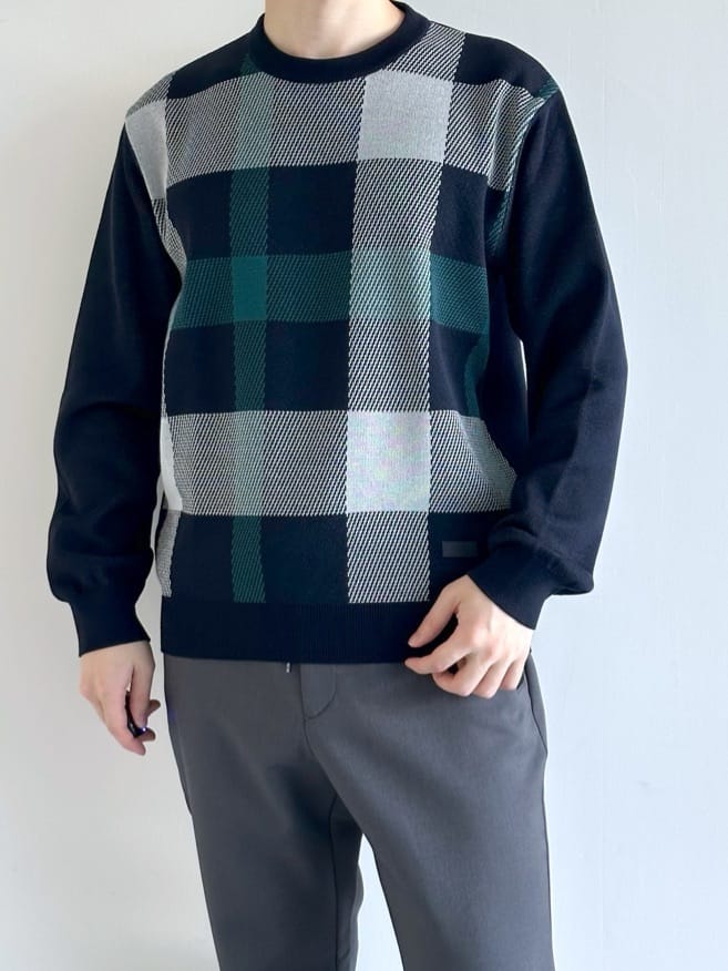 イッシーさんの「TAKEO KIKUCHI｜【JUST ONE LAYER】ダウンファブリック ジップアップ フード ブルゾン」を使ったコーディネート