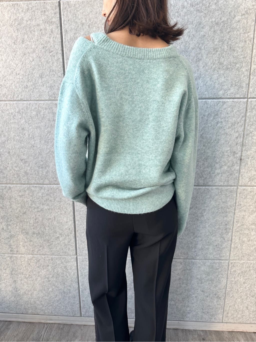 uchi__yamaさんの「CODE A｜line zip trousers」を使ったコーディネート