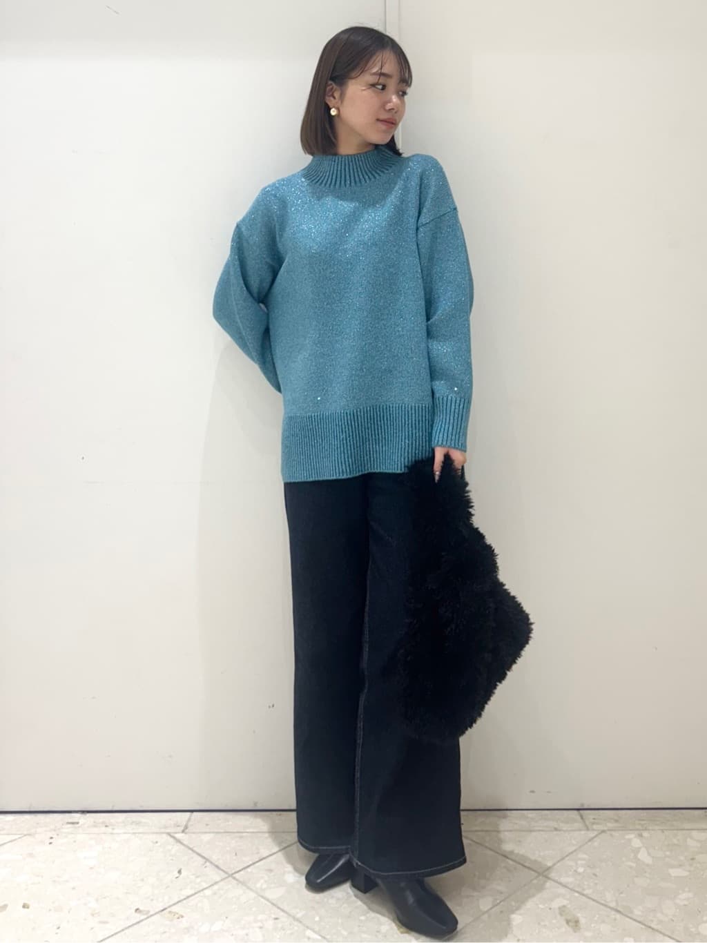 Minaさんの「OPAQUE.CLIP｜ストレッチバギーデニム【洗濯機洗い可】《SS～LL》」を使ったコーディネート