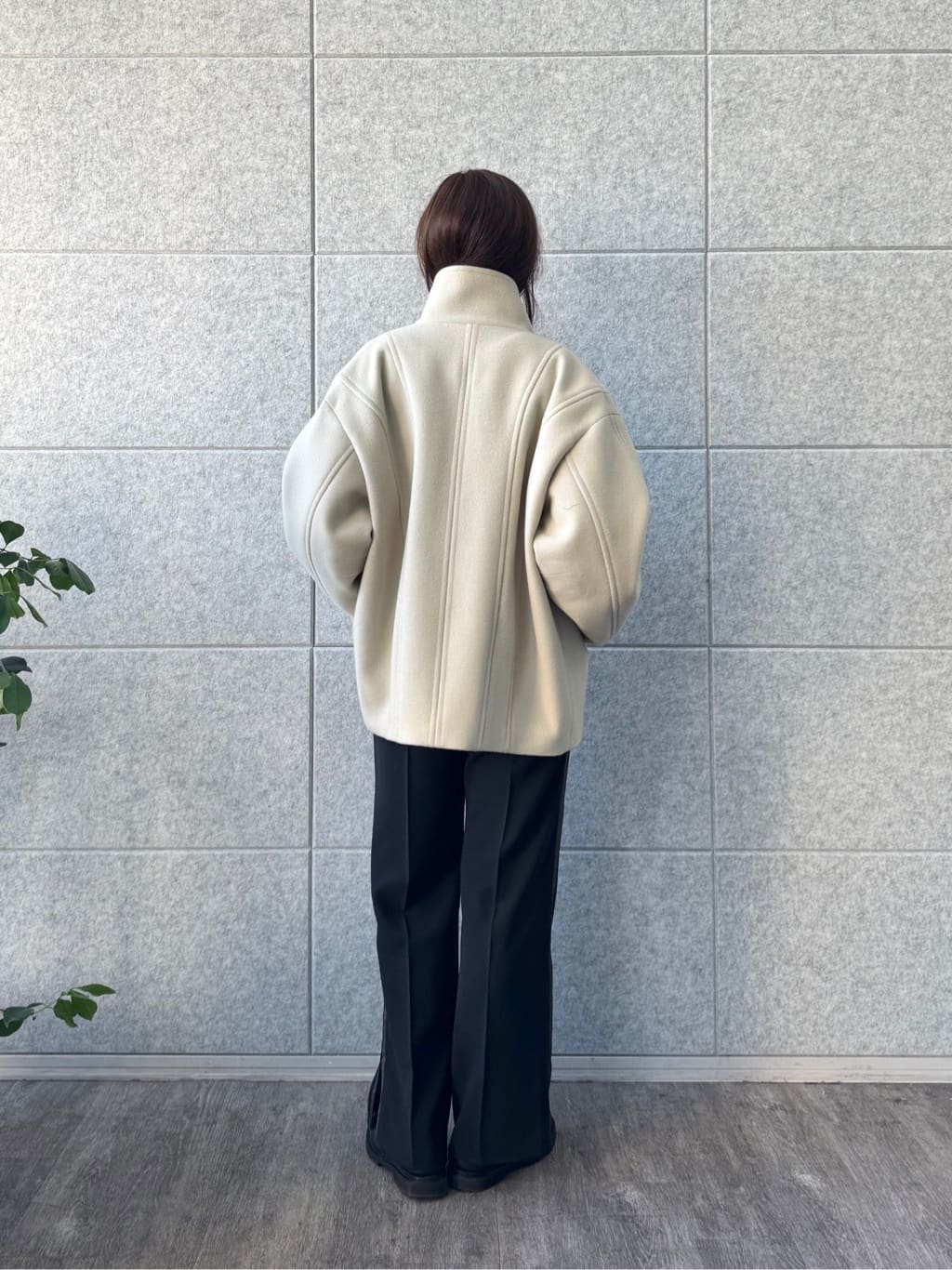 uchi__yamaさんの「CODE A｜wool volume short coat」を使ったコーディネート