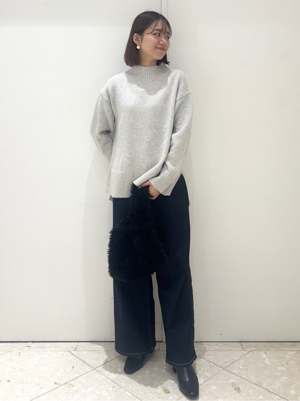 Minaさんの「OPAQUE.CLIP｜ストレッチバギーデニム【洗濯機洗い可】《SS～LL》」を使ったコーディネート