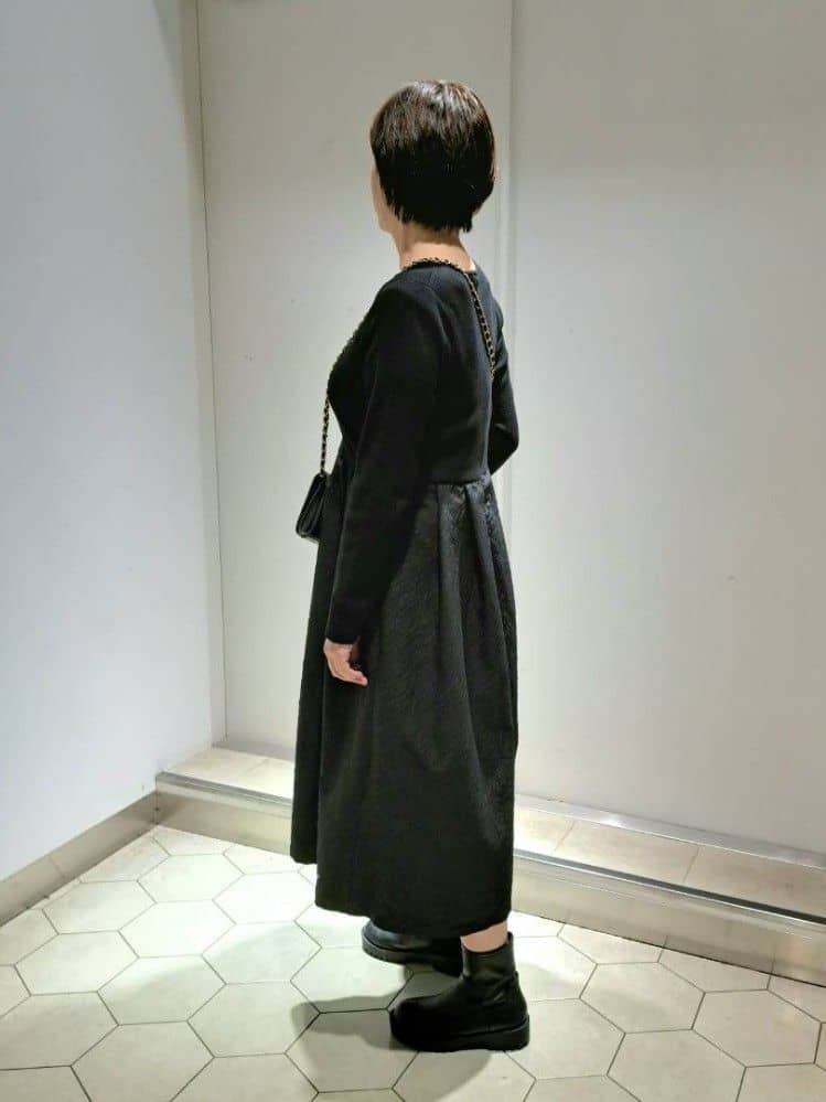 姉さんさんの「UNTITLED｜【大人フェミニン/トレンド】ニット&times;ジャカード ドッキングワンピース」を使ったコーディネート
