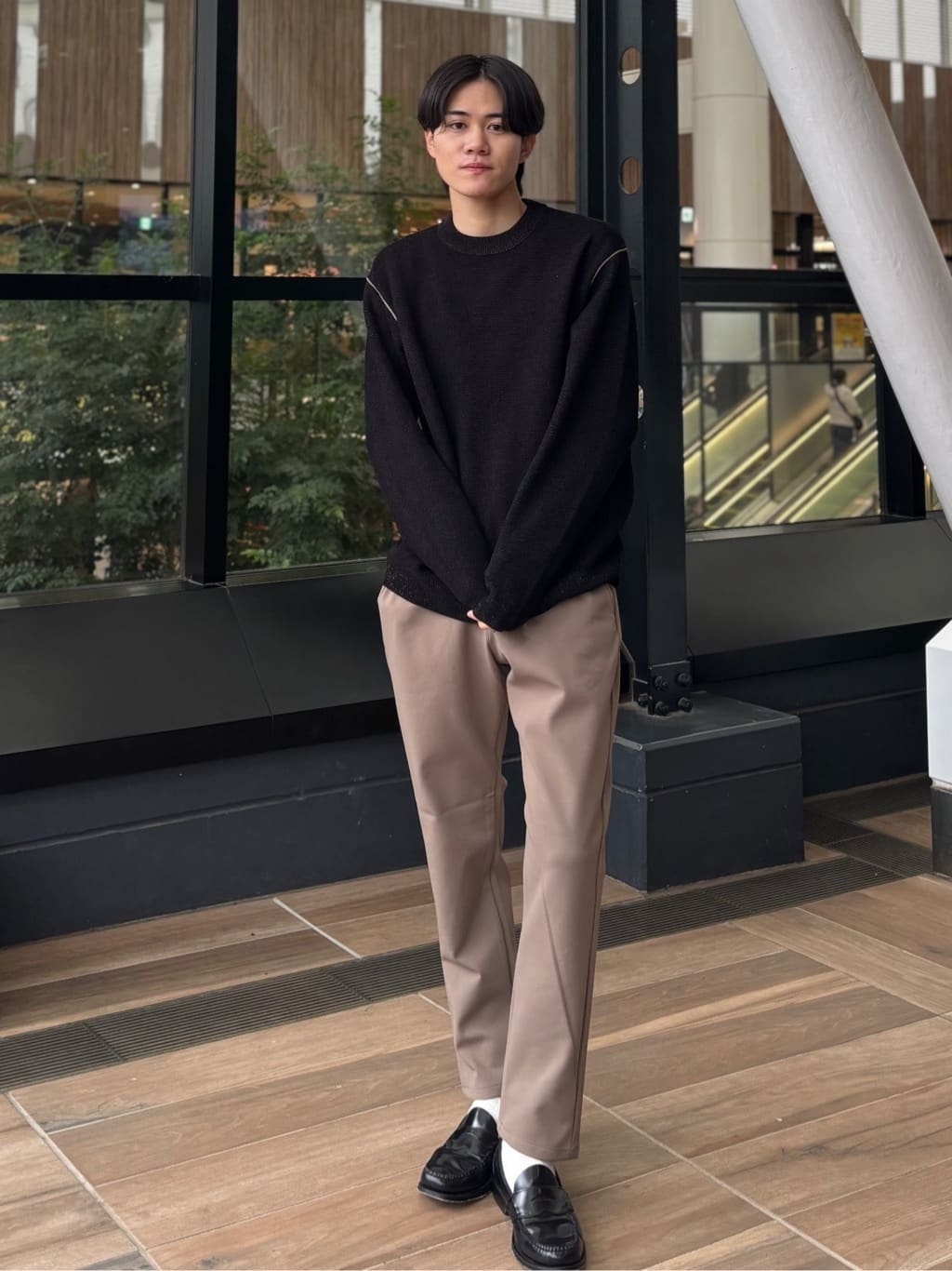うらしーさんの「THE SHOP TK｜【大人の上品カジュアルを叶える】ハグするニット 洗濯機OK／6色展開」を使ったコーディネート