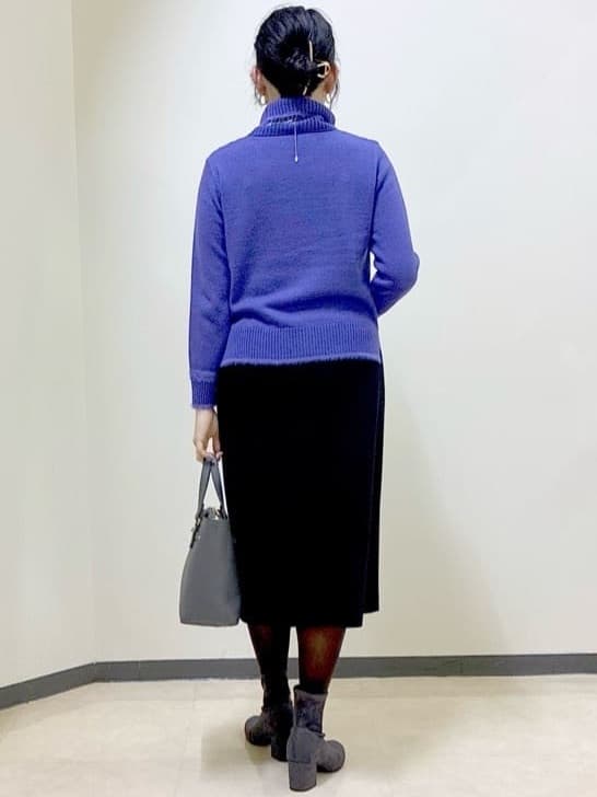  beni_gingerさんの「Reflect｜【ほんのりラメ感◎】ふわふわフェザーヤーンハイネックニット」を使ったコーディネート