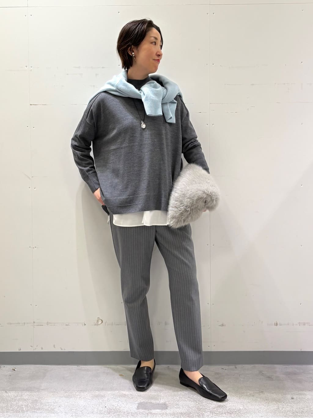 yuriさんの「INDIVI｜【洗える／毛玉になりにくい】エクストラファインウール ハイネックニット」を使ったコーディネート