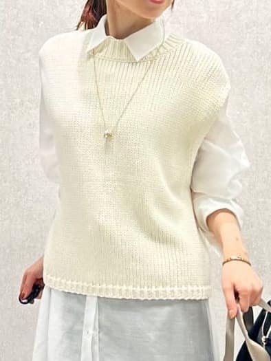 Miwaさんの「UNTITLED｜【ニットと重ね着に/前開きボタン】シアーロングシャツ」を使ったコーディネート