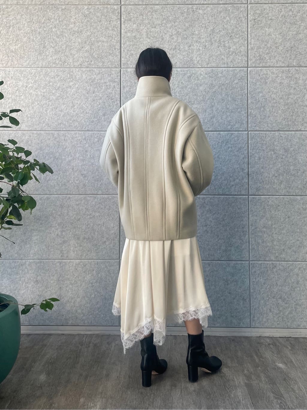 kanakoさんの「CODE A｜wool volume short coat」を使ったコーディネート