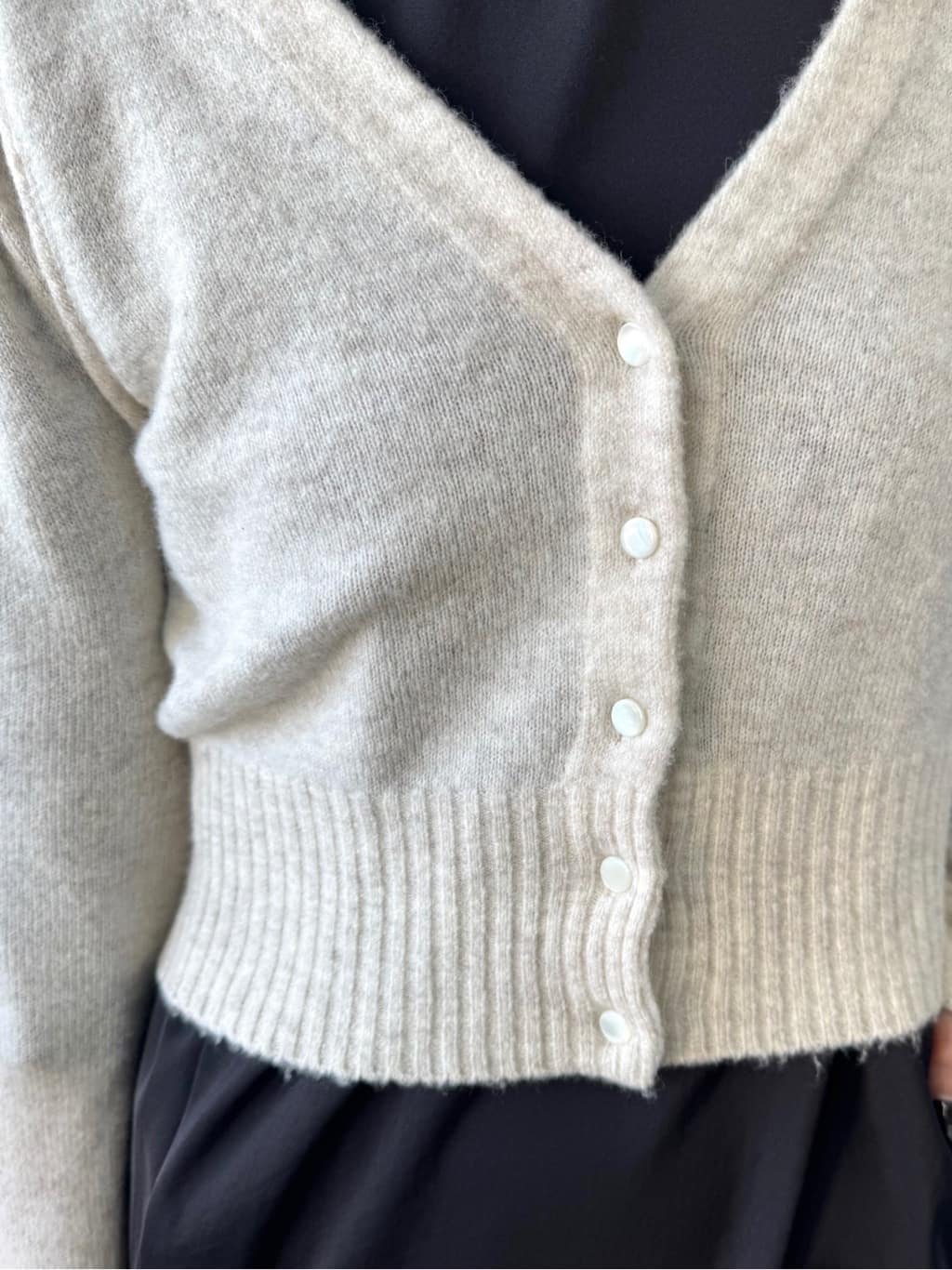 uchi__yamaさんの「CODE A｜M cloudy puff cardigan」を使ったコーディネート