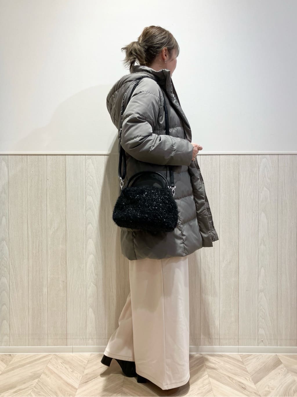 shokoさんの「SHOO･LA･RUE｜【洗濯機可/撥水】フェイクファーフード ロングダウン」を使ったコーディネート