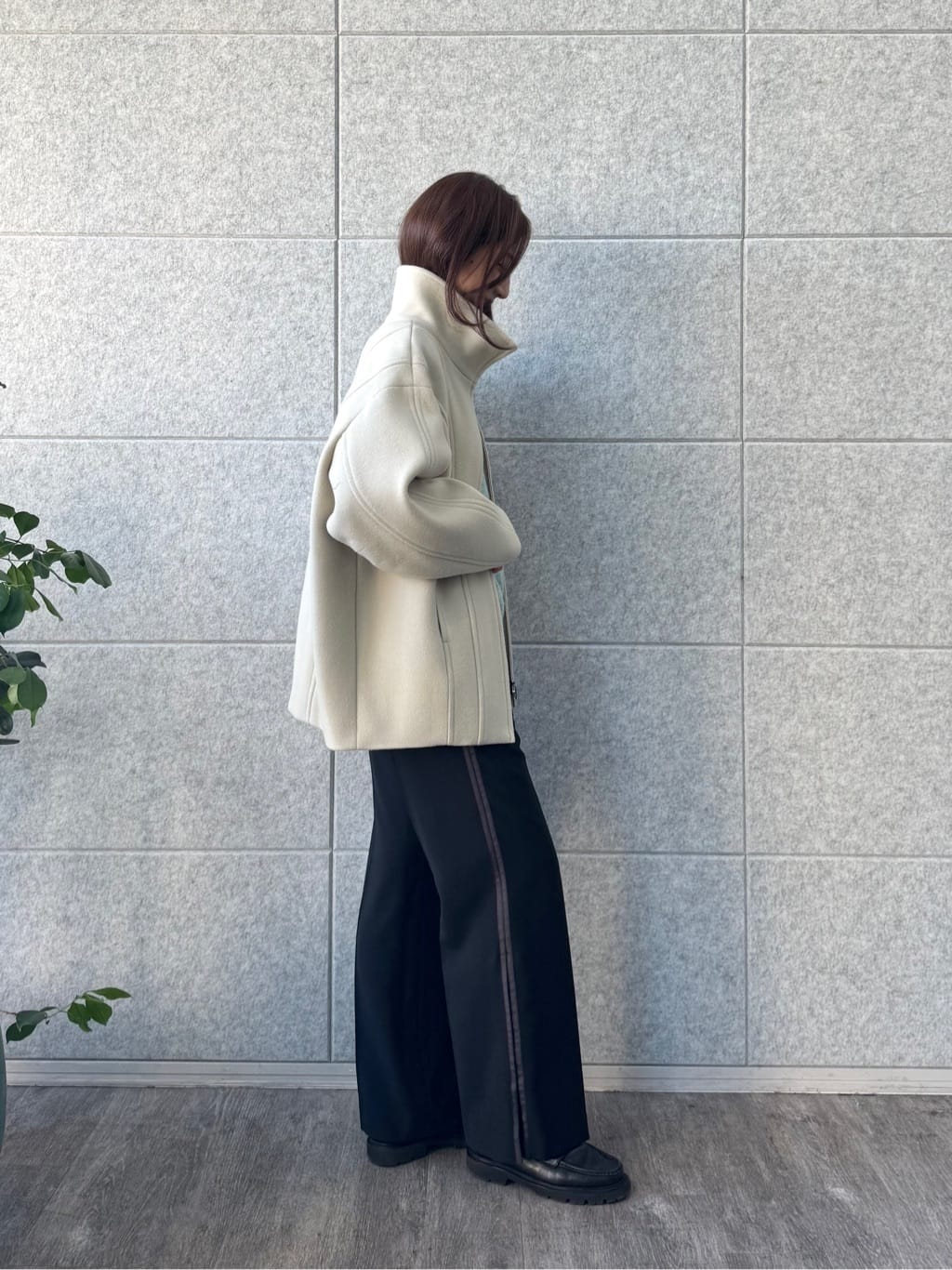 uchi__yamaさんの「CODE A｜wool volume short coat」を使ったコーディネート