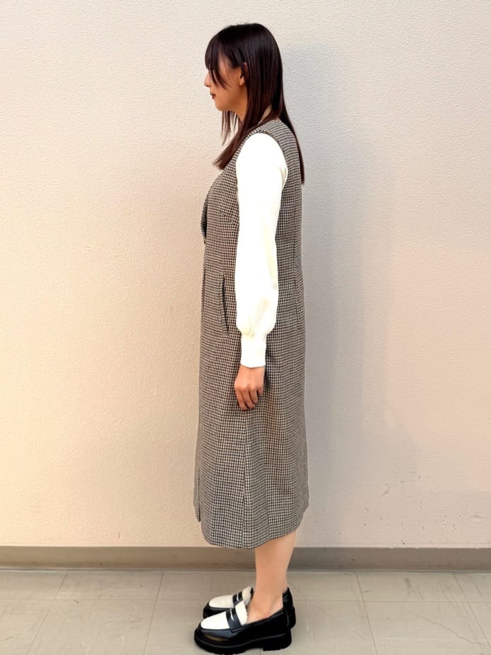 mihaさんの「index｜ラメスカラップビジューデザインニット【洗濯機OK】《6col／S～LL》」を使ったコーディネート