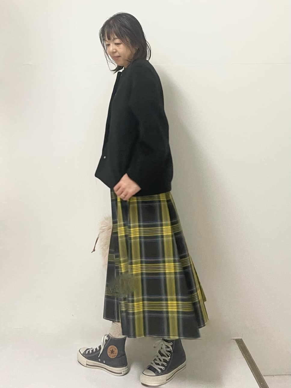 ISOさんの「Dessin｜【洗える】ウールブレンド後ろボタンニット」を使ったコーディネート