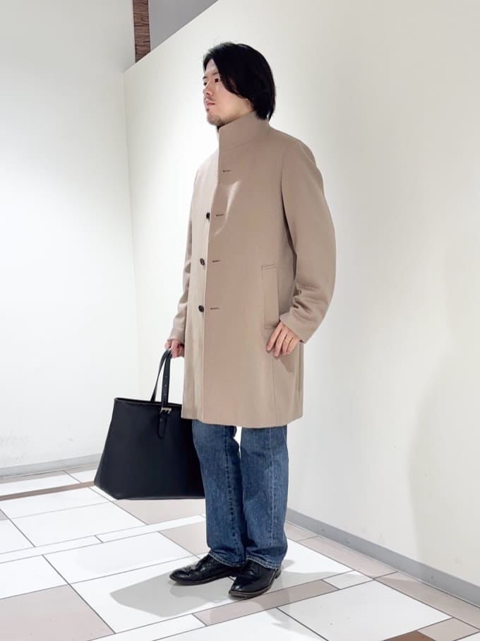 及川さんの「TAKEO KIKUCHI｜【ウールカシミヤブレンド】ビーバー調 スタンドカラー コート」を使ったコーディネート