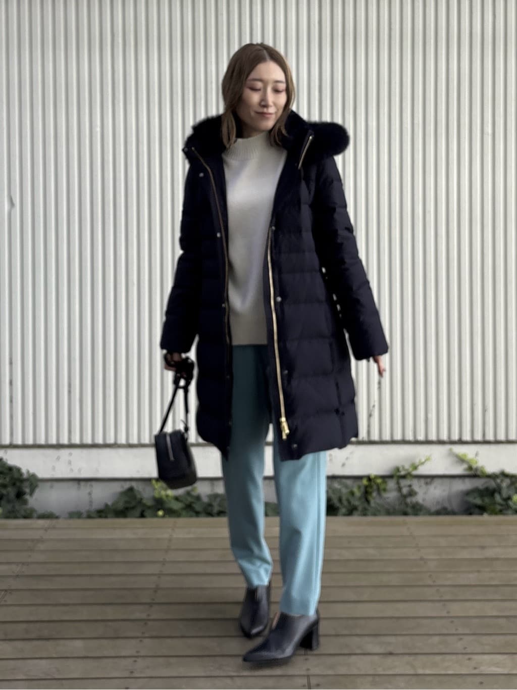 kotakiさんの「INDIVI｜【名品／撥水／抗菌防臭】ロング丈リサイクルダウンコート」を使ったコーディネート