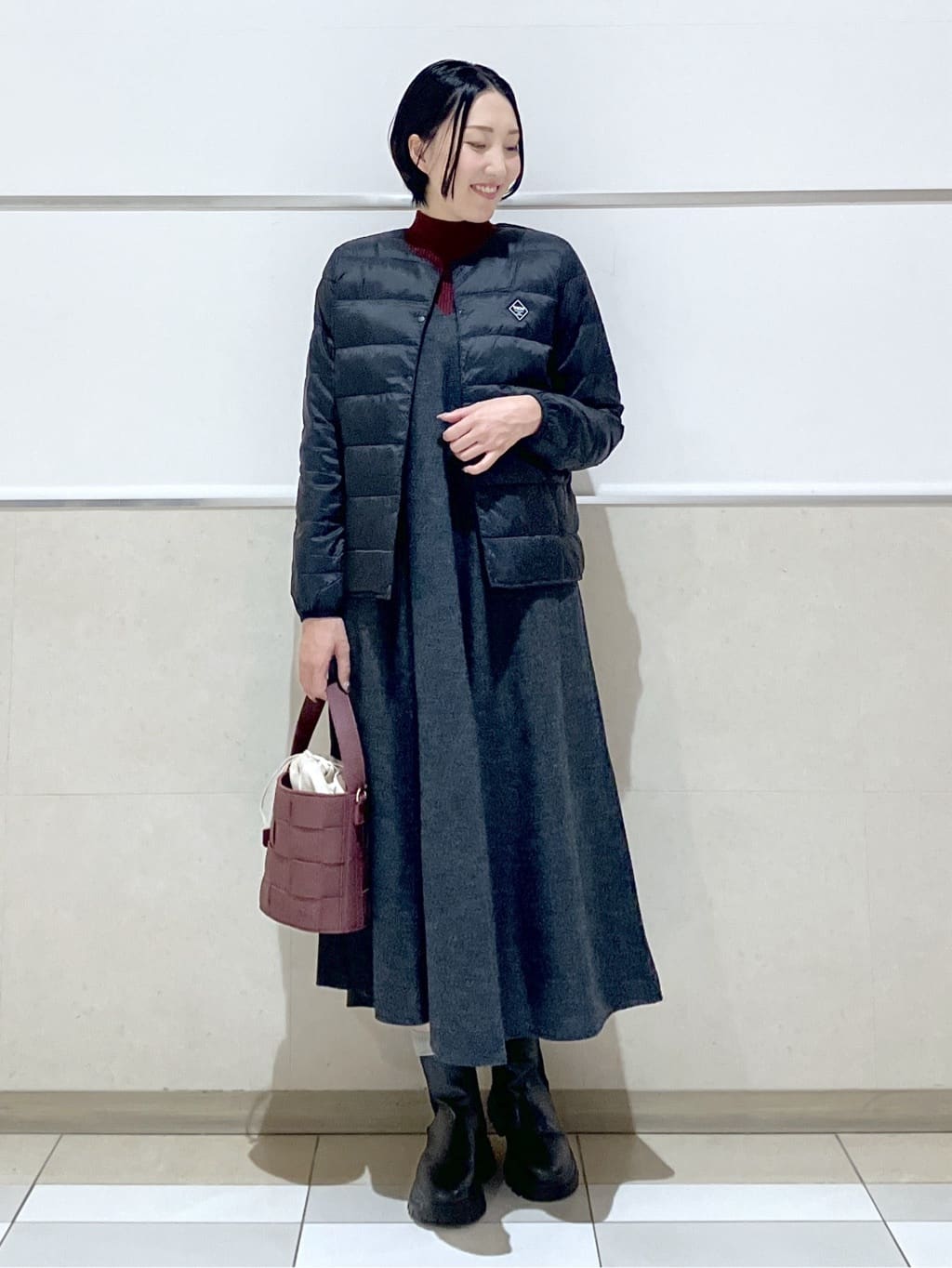 eriko さんの「Dessin｜【洗える】Vネックジャンパースカート」を使ったコーディネート