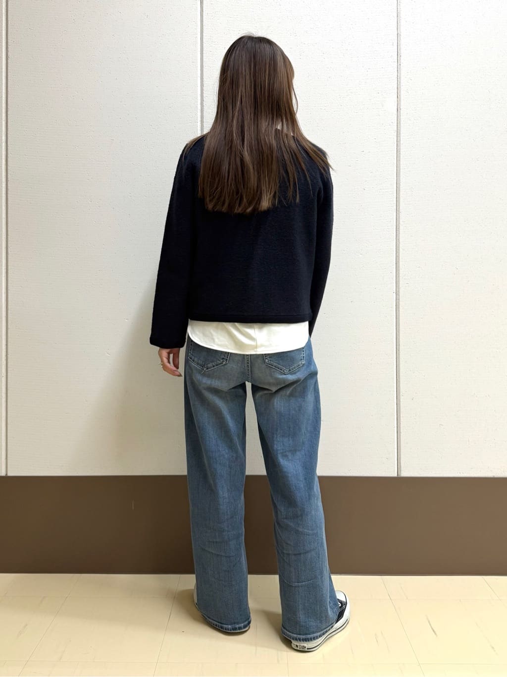 mamiさんの「INDIVI｜【UVケア】プリントフォトロングTシャツ」を使ったコーディネート