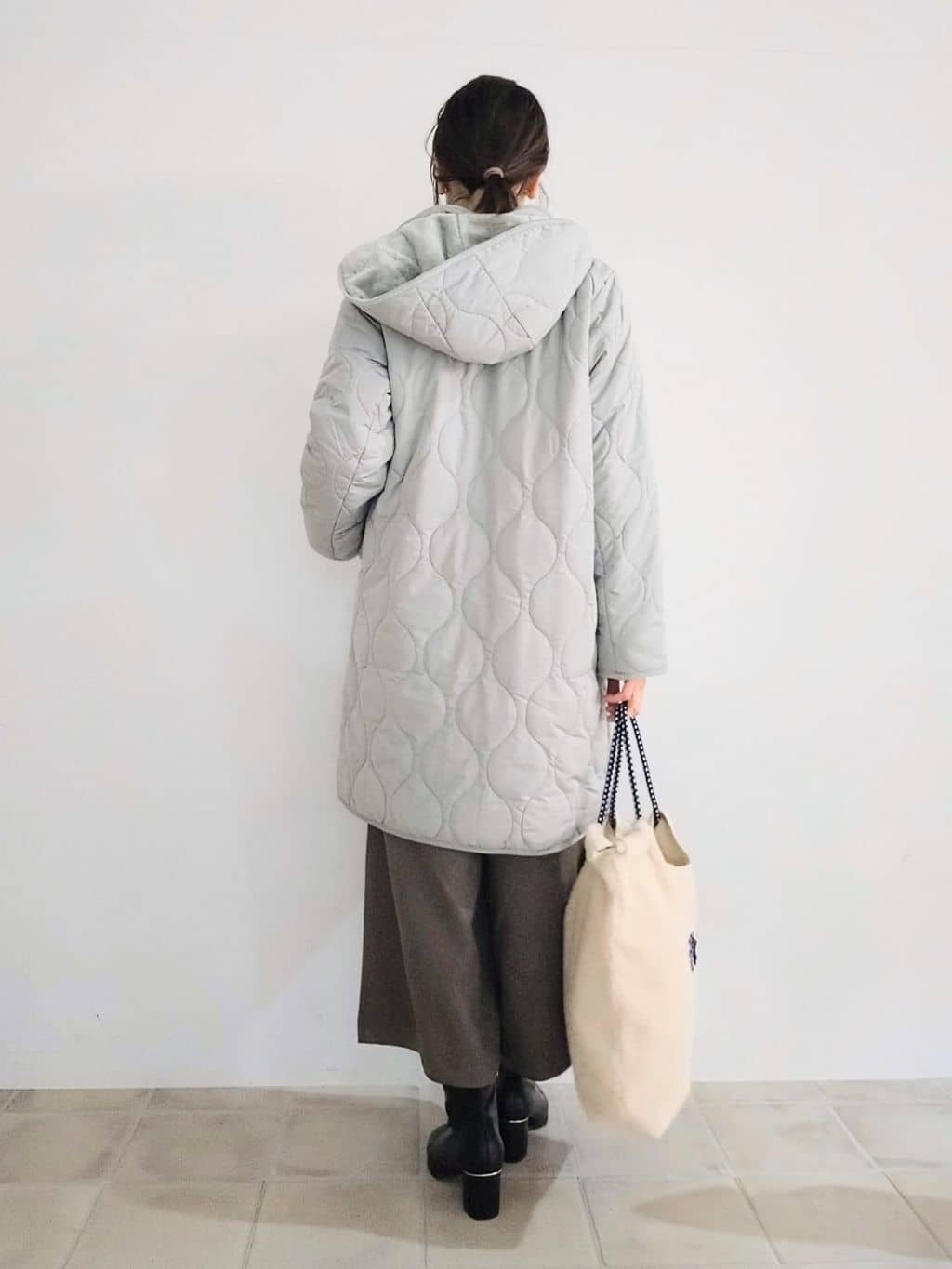 miomioさんの「SHOO･LA･RUE｜【撥水/フード取り外し可】冬に嬉しいこだわり満載 ひょうたん柄キルトコート」を使ったコーディネート