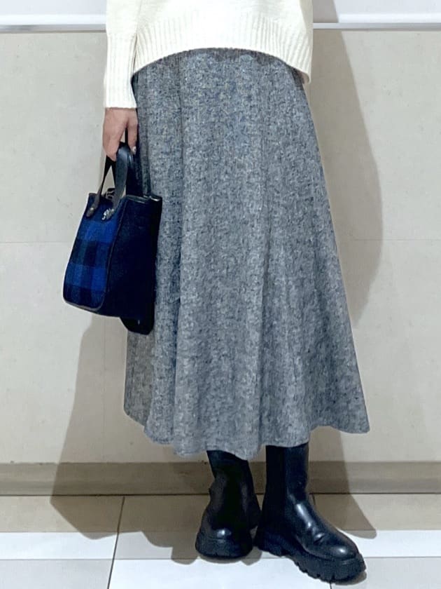 eriko さんの「Dessin｜【洗える】ツイードフレアスカート」を使ったコーディネート