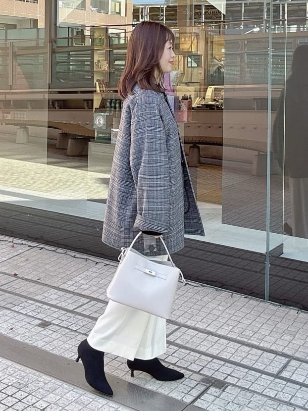 makiさんの「UNTITLED｜【ミディ丈/軽やか】セミラグランリバー コート」を使ったコーディネート