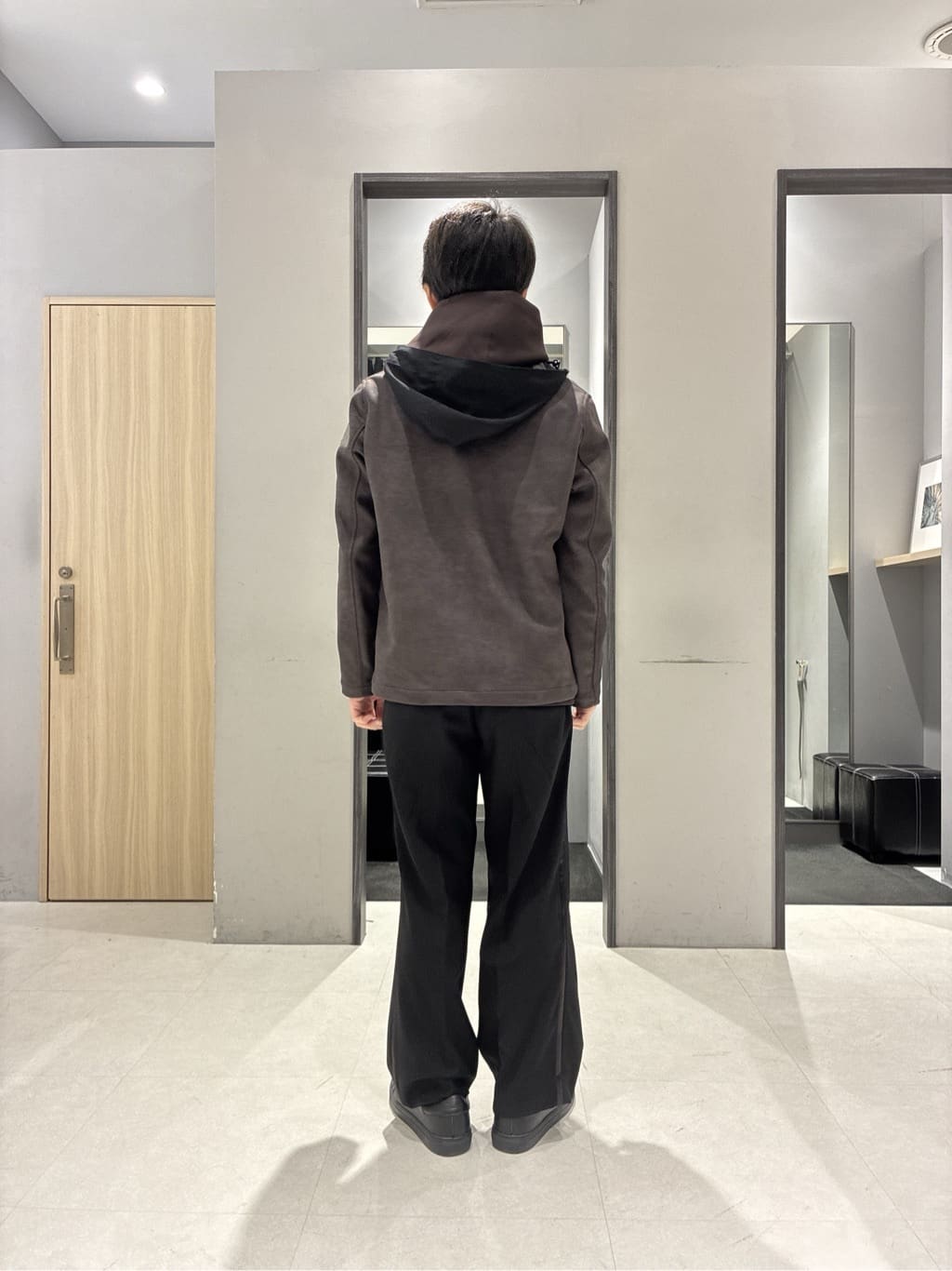 わいずみさんの「TAKEO KIKUCHI｜【JUST ONE LAYER】ダウンファブリック ジップアップ フード ブルゾン」を使ったコーディネート