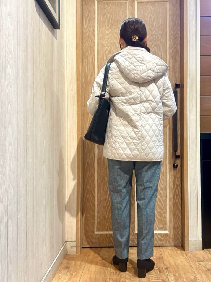 KAORIさんの「SHOO･LA･RUE｜【S-LL】上品なレースハイネックトップス」を使ったコーディネート