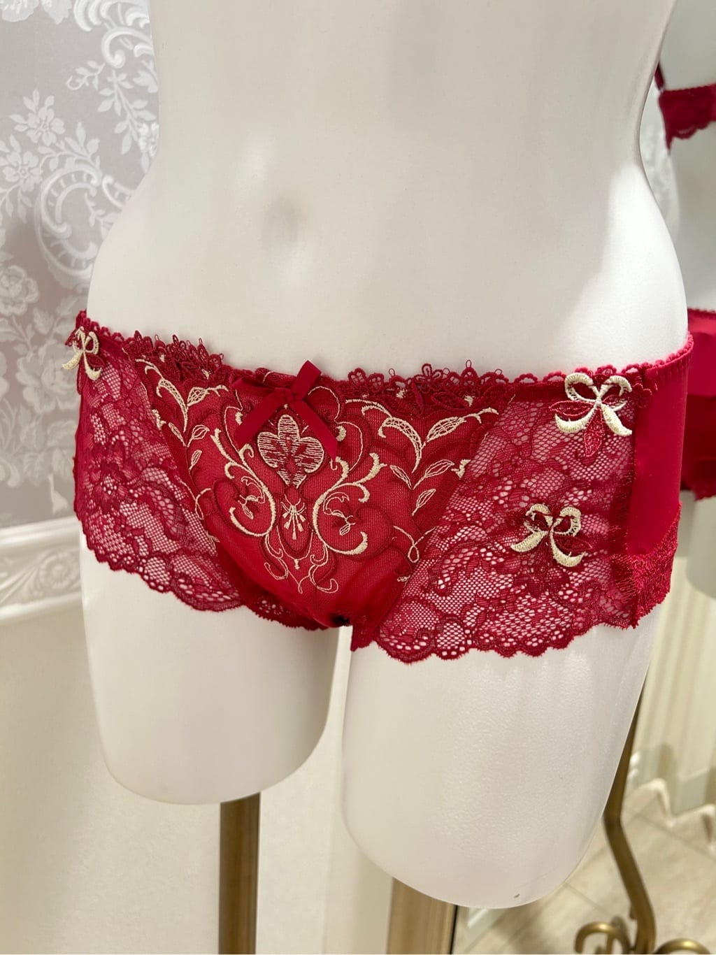hachiさんの「Risa Magli｜【アリーナ】 ブラジャー （D-F） ＜N Make Type＞」を使ったコーディネート