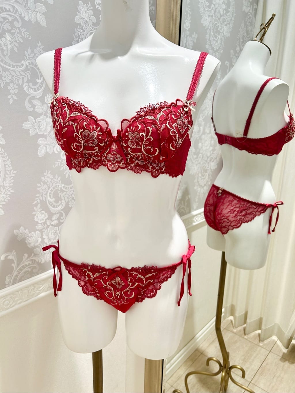 hachiさんの「Risa Magli｜【アリーナ】 ブラジャー （D-F） ＜N Make Type＞」を使ったコーディネート
