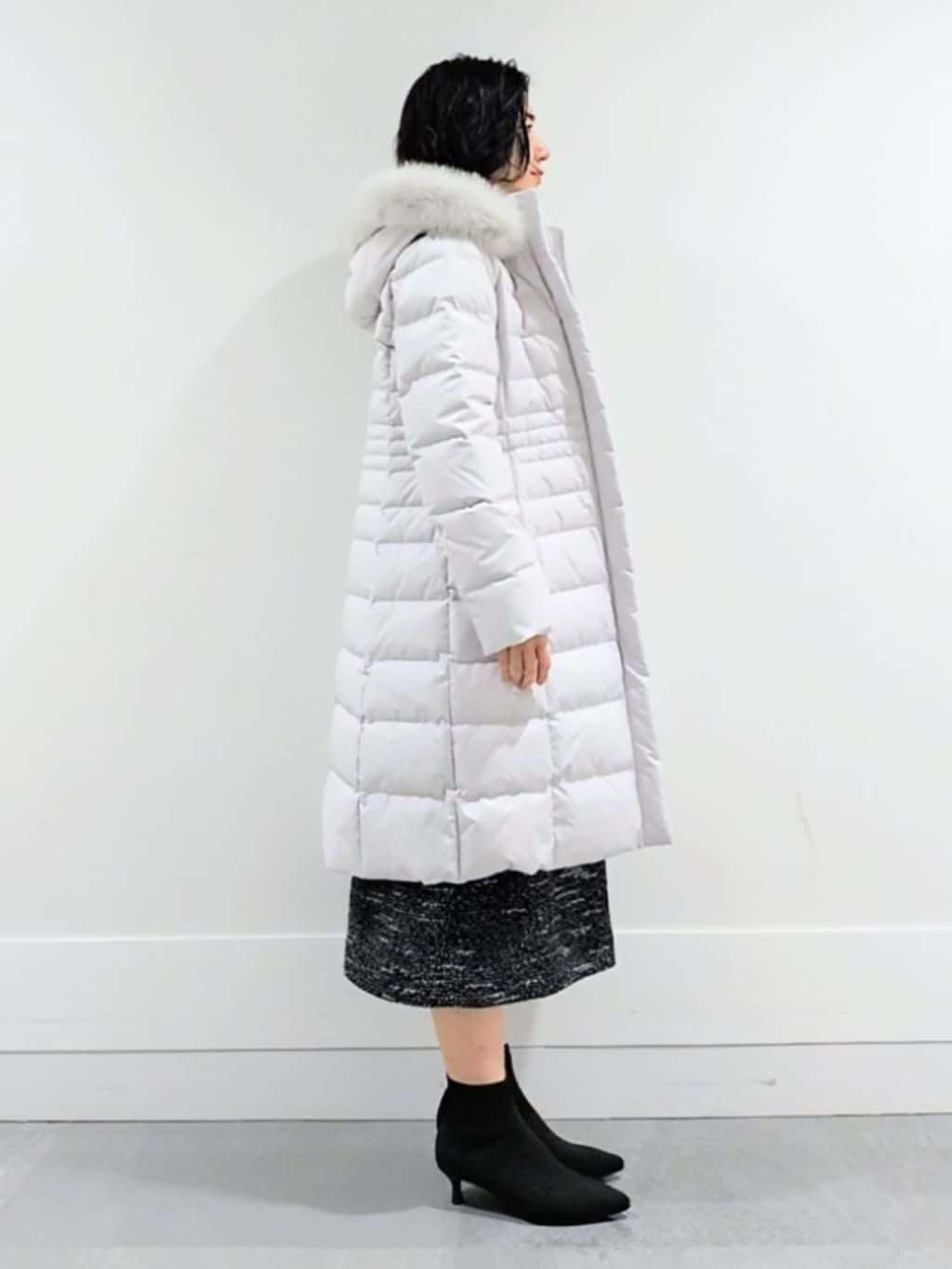 ミズタさんの「UNTITLED｜【はっ水機能/フード取り外し可/防寒】ロングダウンコート」を使ったコーディネート