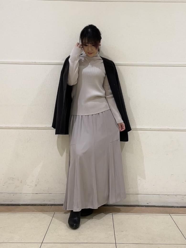 watanabeさんの「UNTITLED｜【ミディ丈/軽やか】セミラグランリバー コート」を使ったコーディネート