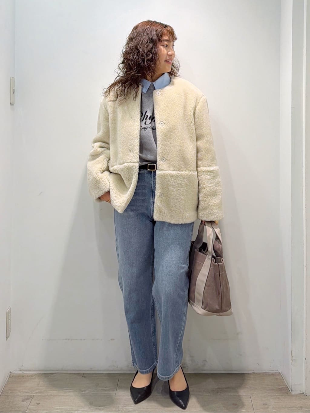 sumicaさんの「OPAQUE.CLIP｜フェイクボア切替ショートコート」を使ったコーディネート