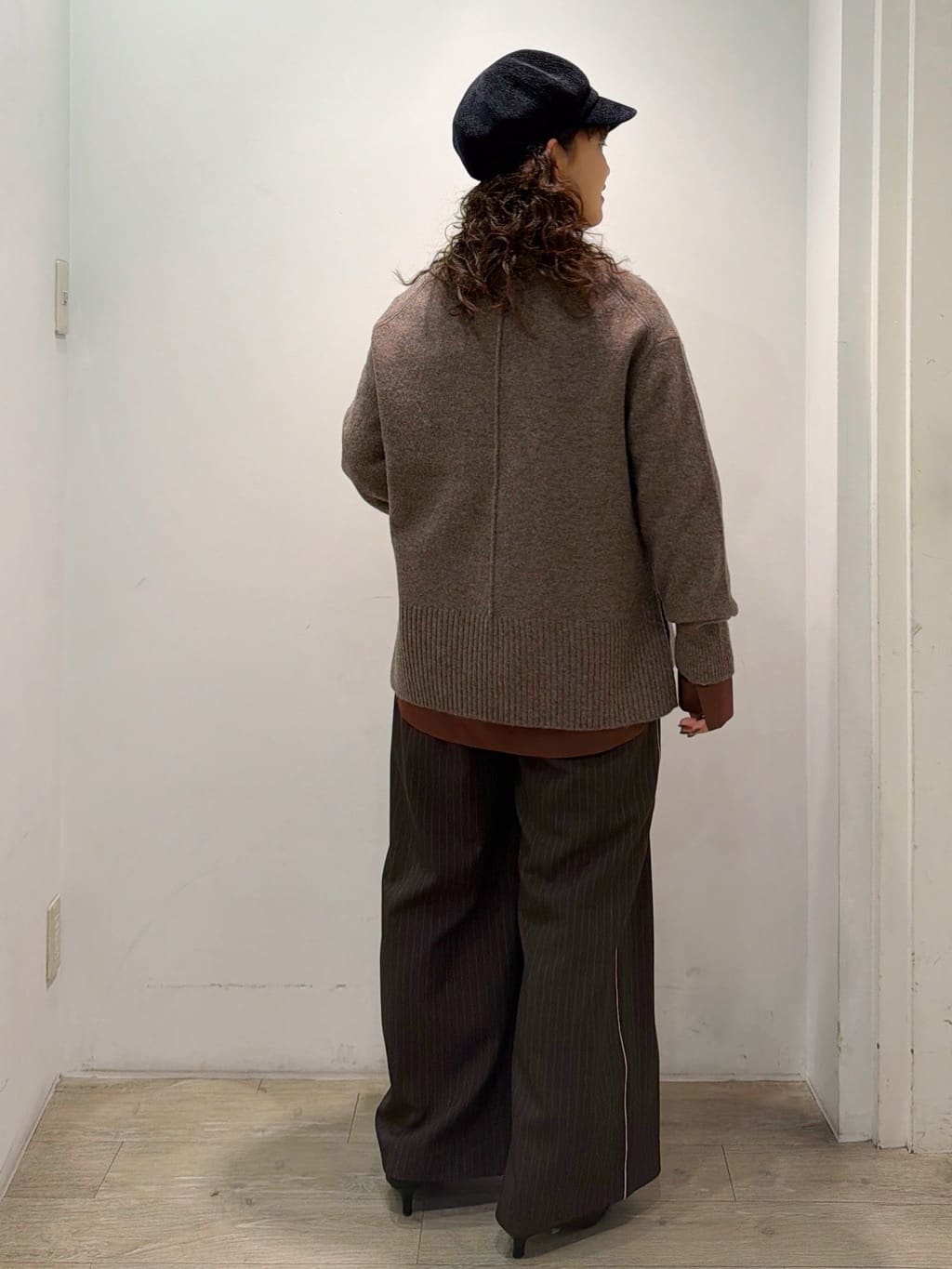 sumicaさんの「OPAQUE.CLIP｜ポケット刺繍レギュラーカラーシャツ【洗濯機OK】」を使ったコーディネート