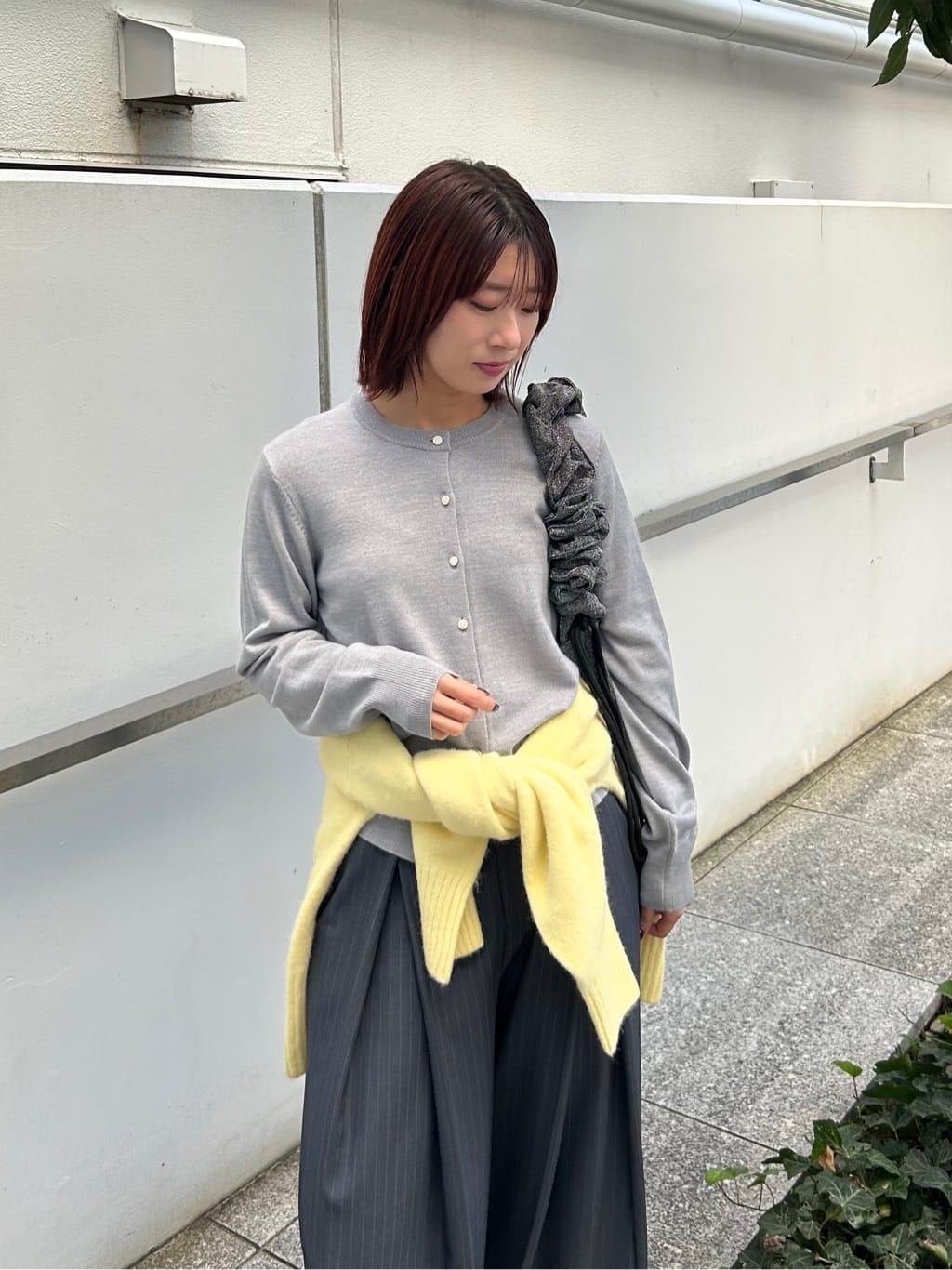 RINAさんの「OPAQUE.CLIP｜クルーニットカーディガン／エクストラファインメリノウール【THEシリーズ／洗濯機OK】」を使ったコーディネート