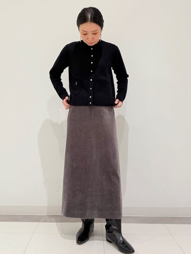 MIYAKAWAさんの「DRESSTERIOR｜◆リリィクレストカーディガン」を使ったコーディネート