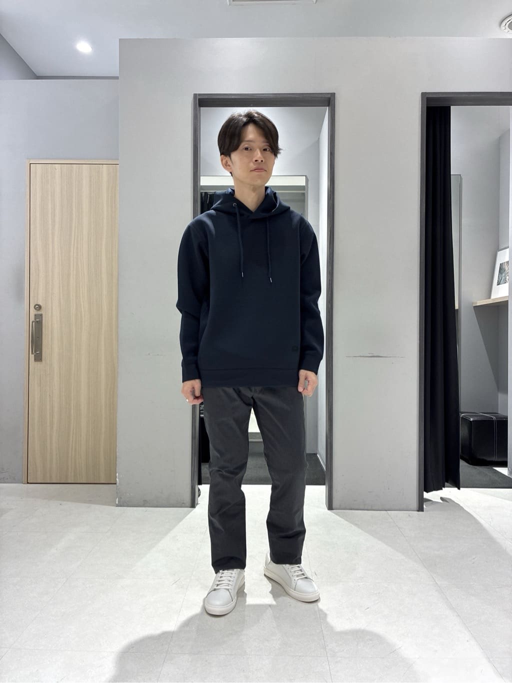 わいずみさんの「TAKEO KIKUCHI｜【袖取り外し可】デタッチャブル ダウンブルゾン」を使ったコーディネート