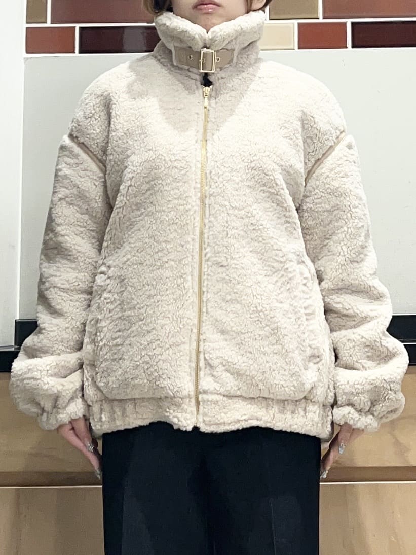 かのさんの「THE SHOP TK｜マシュマロタッチ ボアボンバージャケット」を使ったコーディネート