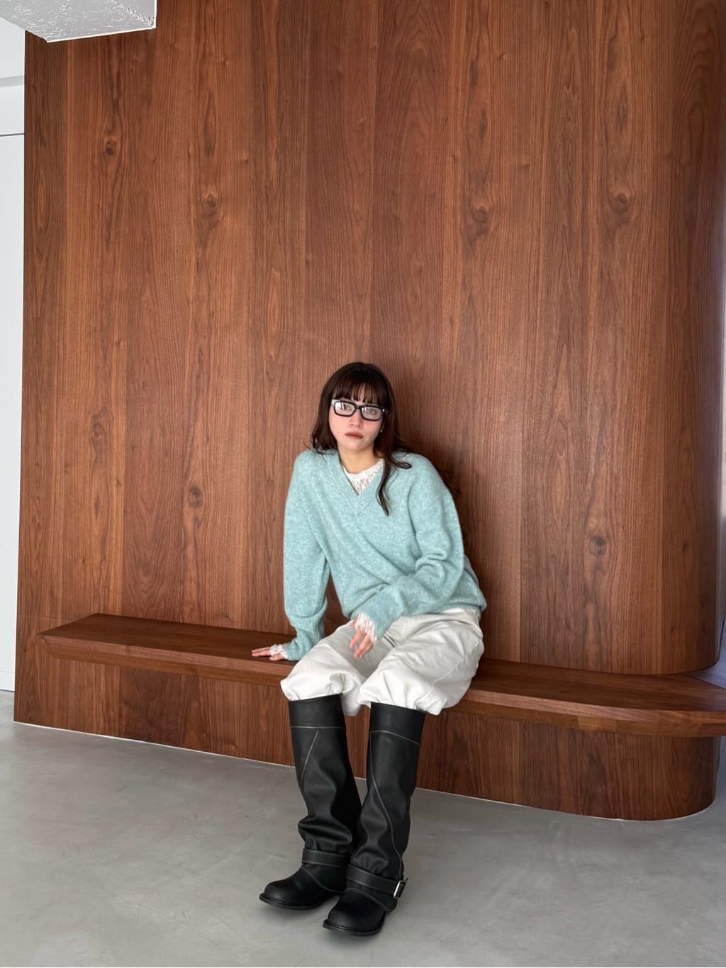 miyu maesakaさんの「CODE A｜M cloudy over V pullover」を使ったコーディネート