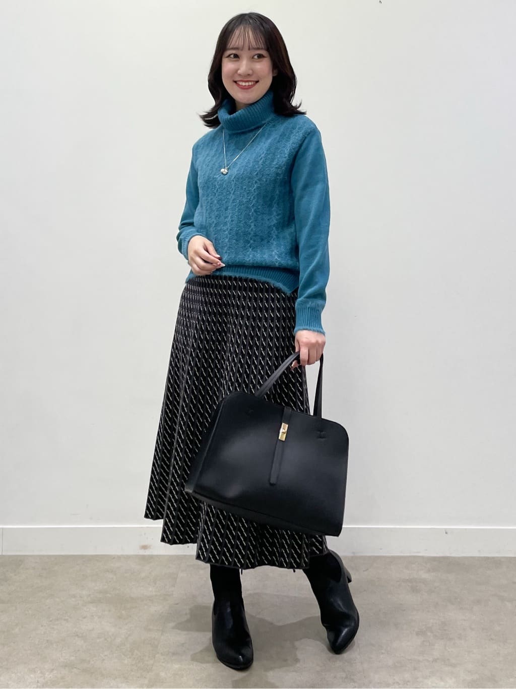yukariさんの「Reflect｜【SS-4Lサイズ／衿が顔に当たらない◎】スタンドネックミドルコート」を使ったコーディネート