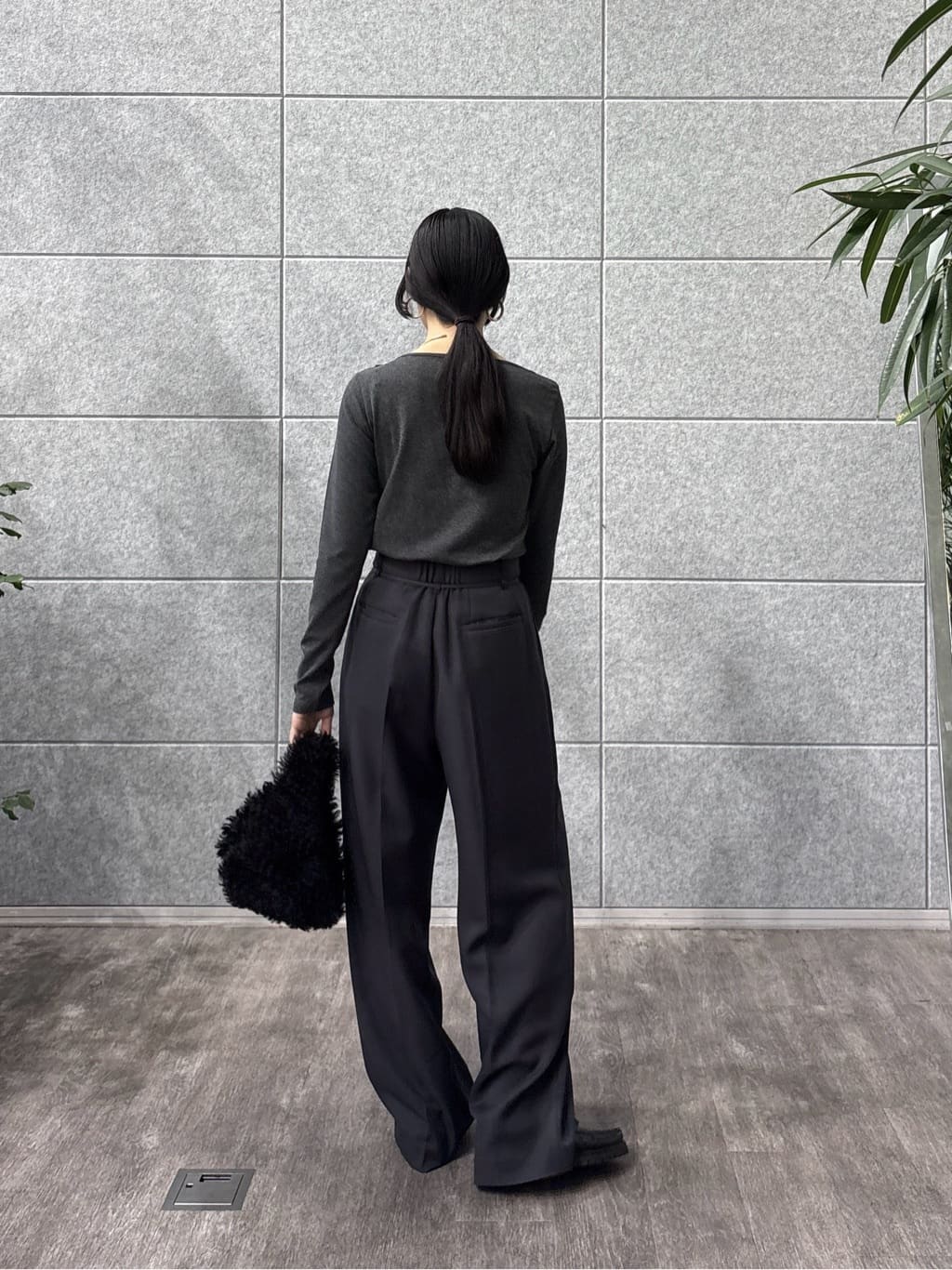rinaさんの「INDIVI｜【セットアップ対応】ウーステッドライクスラックス」を使ったコーディネート